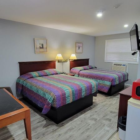 Knights Inn Cobourg Dış mekan fotoğraf
