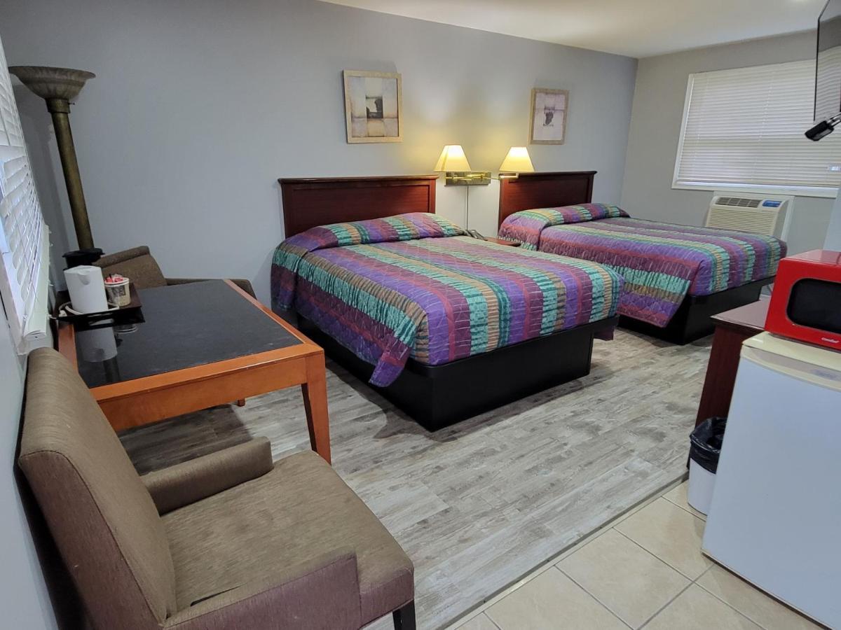 Knights Inn Cobourg Dış mekan fotoğraf