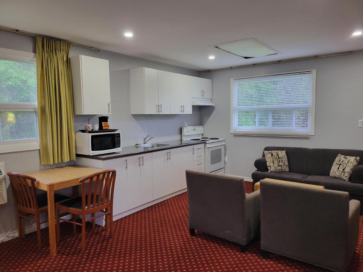 Knights Inn Cobourg Dış mekan fotoğraf