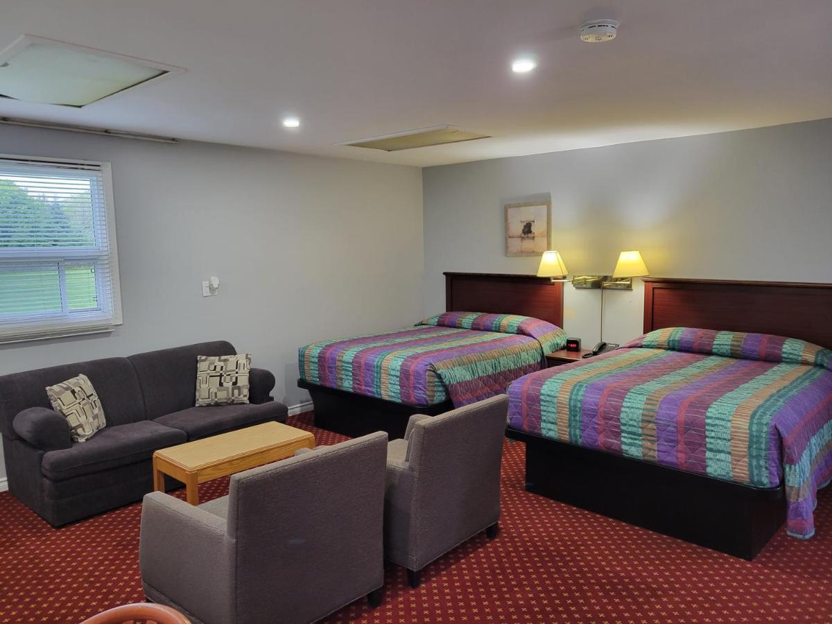 Knights Inn Cobourg Dış mekan fotoğraf