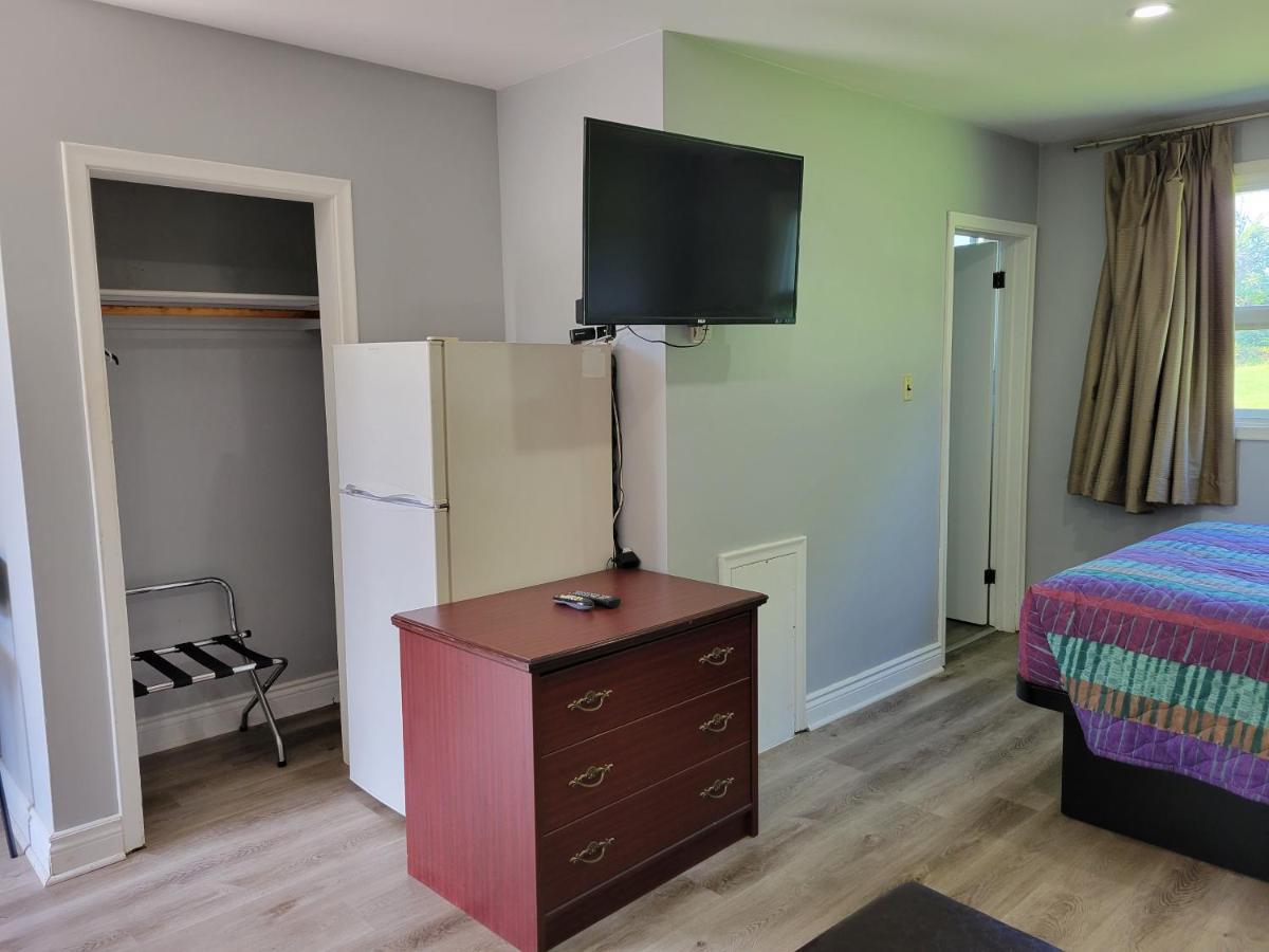 Knights Inn Cobourg Dış mekan fotoğraf